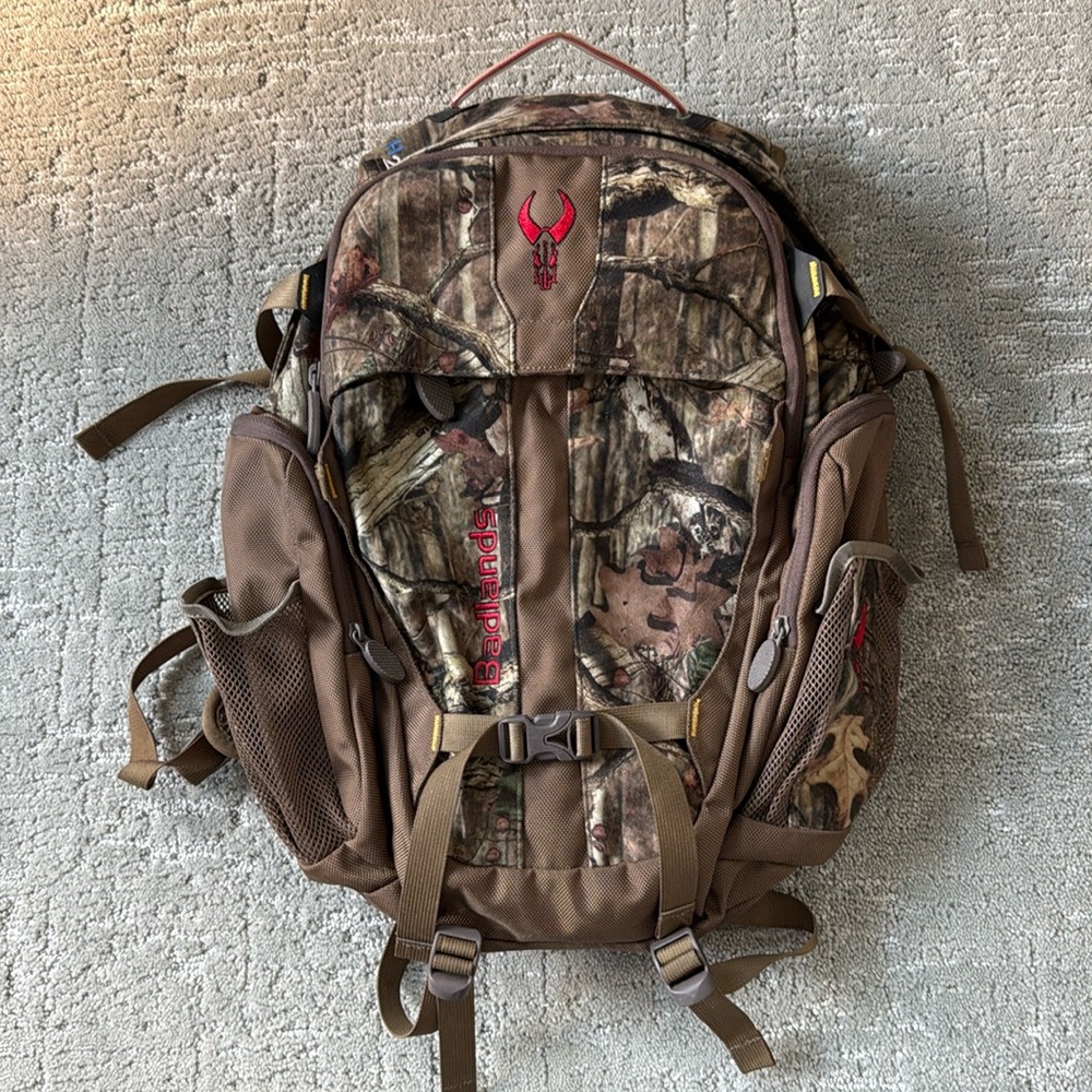 BADLANDS Camouflage Pursuit Hunting Backpack with Quiet KXO-32 Fabric